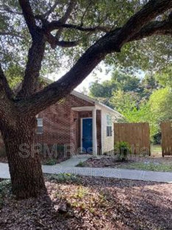 Lake Avenue Patio Homes property image