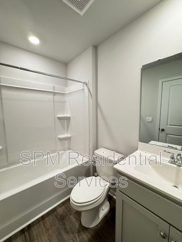 FITNESS CENTER, COMMUNITY POOL, PICKLE BALL COURT AND MORE! property image