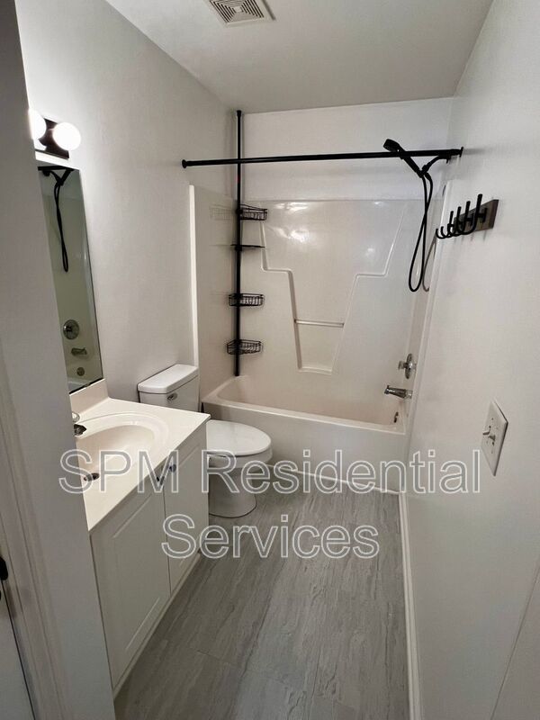 3 Bedroom home for rent - pet friendly property image
