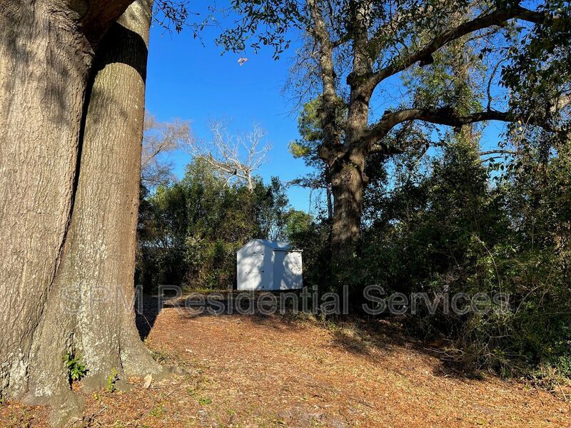 Sunset Park, Sidewalk lined streets property image