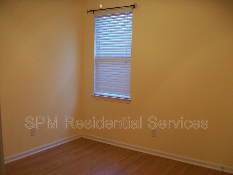 The Arbors at Westgate - Sidewalk lined streets within walking distance to shops/restaurants. property image