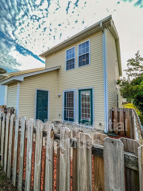 Village Townhomes 2 Bedroom 1.5 Bath property image
