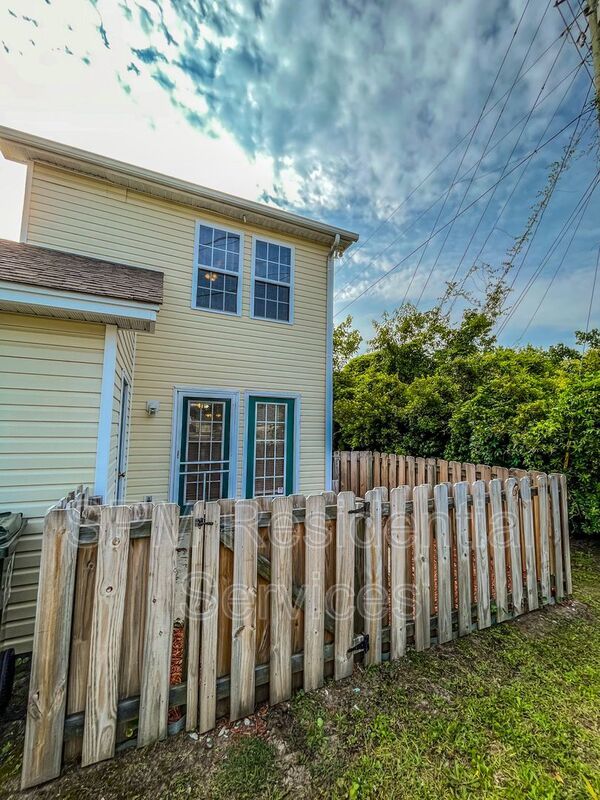 Village Townhomes 2 Bedroom 1.5 Bath property image