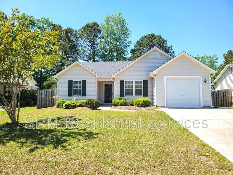 Fenced in backyard - One story house in Lanvale Trace property image