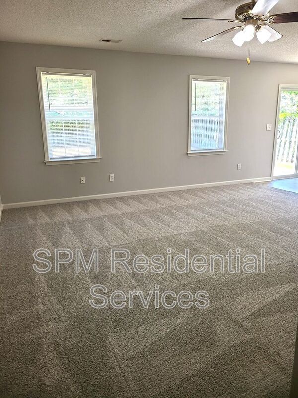 Fenced in backyard - One story house in Lanvale Trace property image