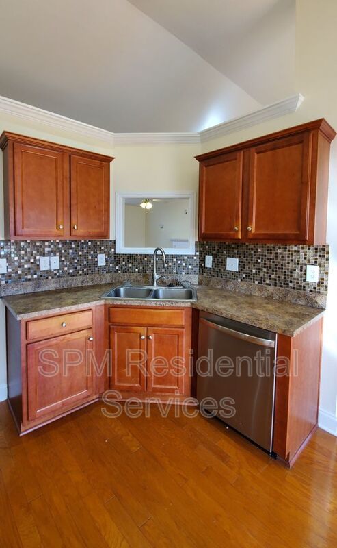 4 Bedroom in Beautiful neighborhood in Courtney Pines property image
