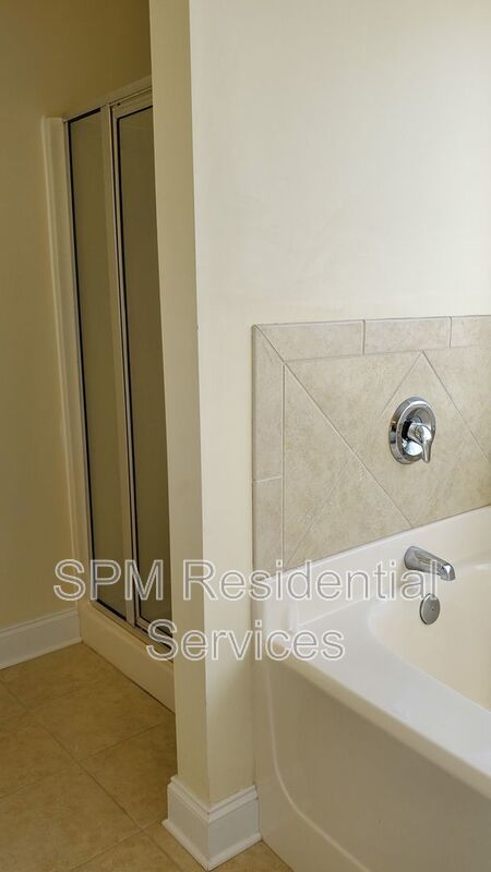 4 Bedroom in Beautiful neighborhood in Courtney Pines property image