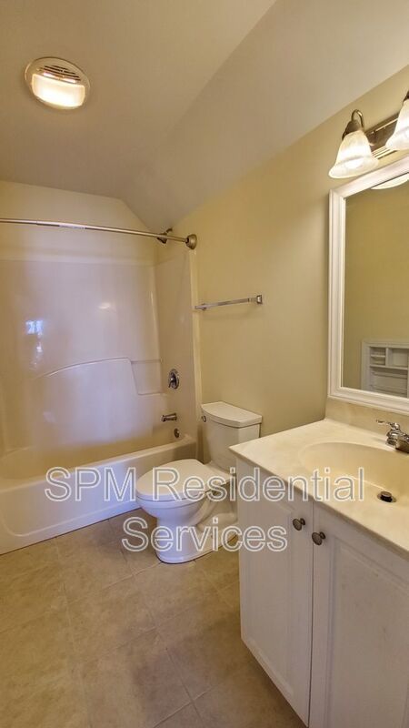 4 Bedroom in Beautiful neighborhood in Courtney Pines property image