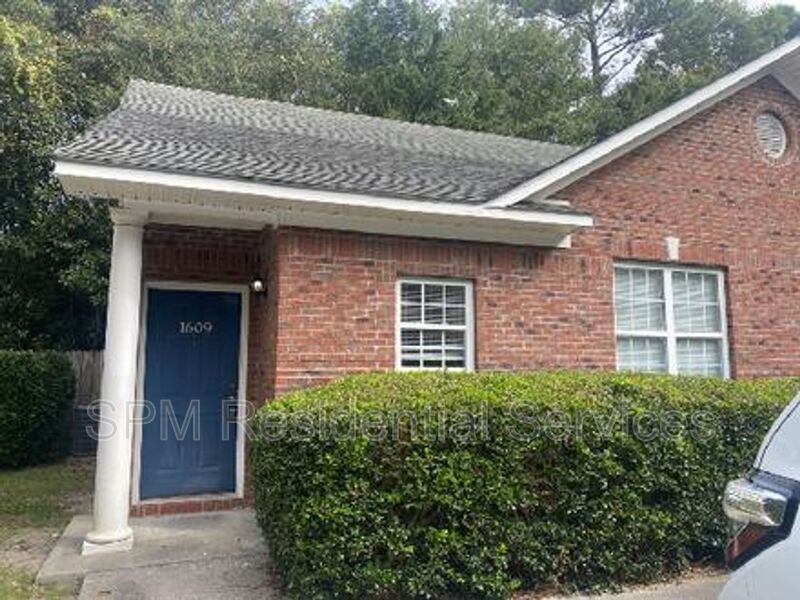 Wellspring Way Townhomes (2 Bed 2 Bath Patio Home - Mature neighborhood) property image
