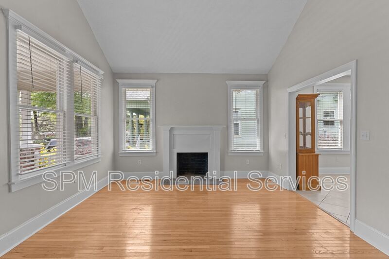 Beautiful Historic Bungalow! property image