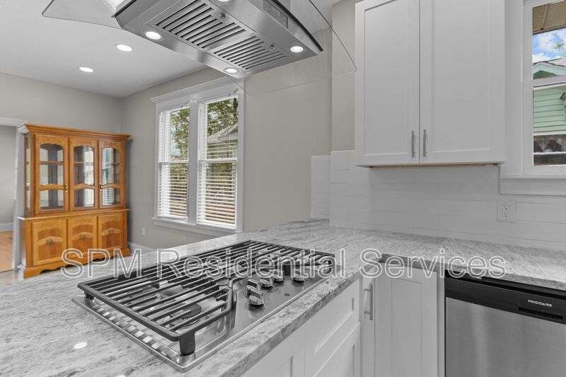 Beautiful Historic Bungalow! property image