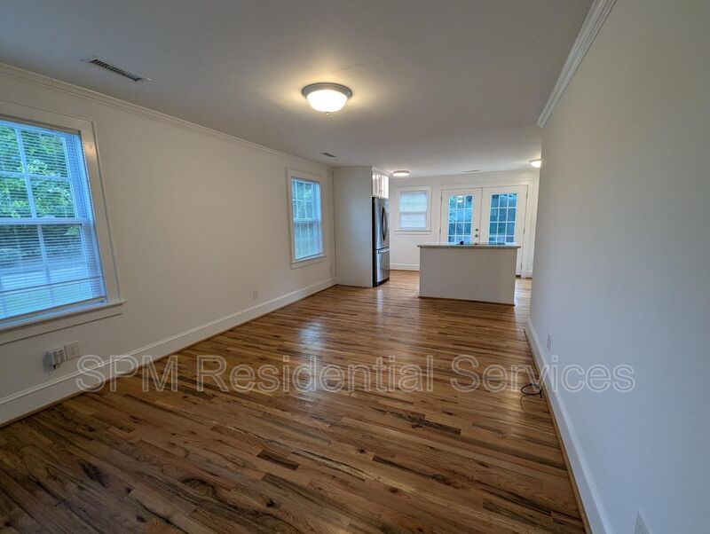 Huge Yard, 3 bedrooms! property image