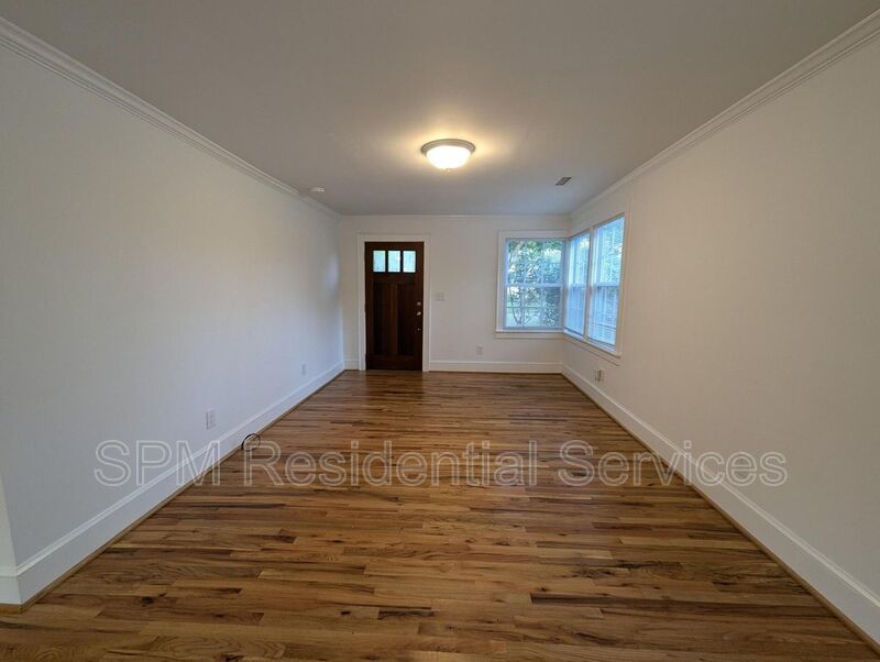 Huge Yard, 3 bedrooms! property image