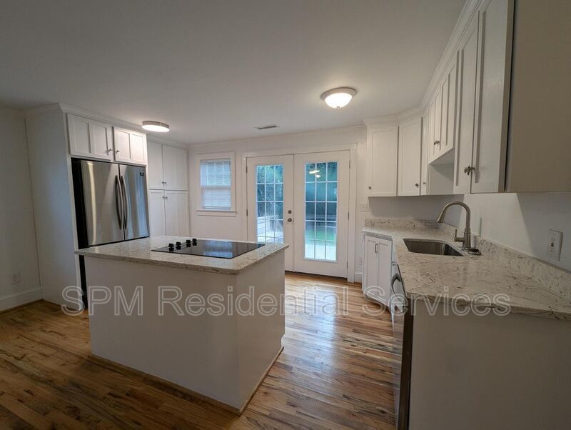 Huge Yard, 3 bedrooms! property image