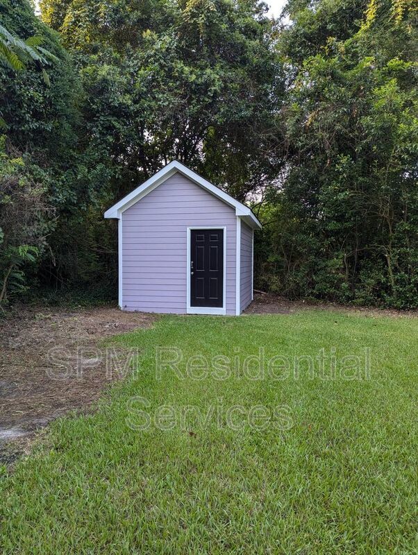 Huge Yard, 3 bedrooms! property image