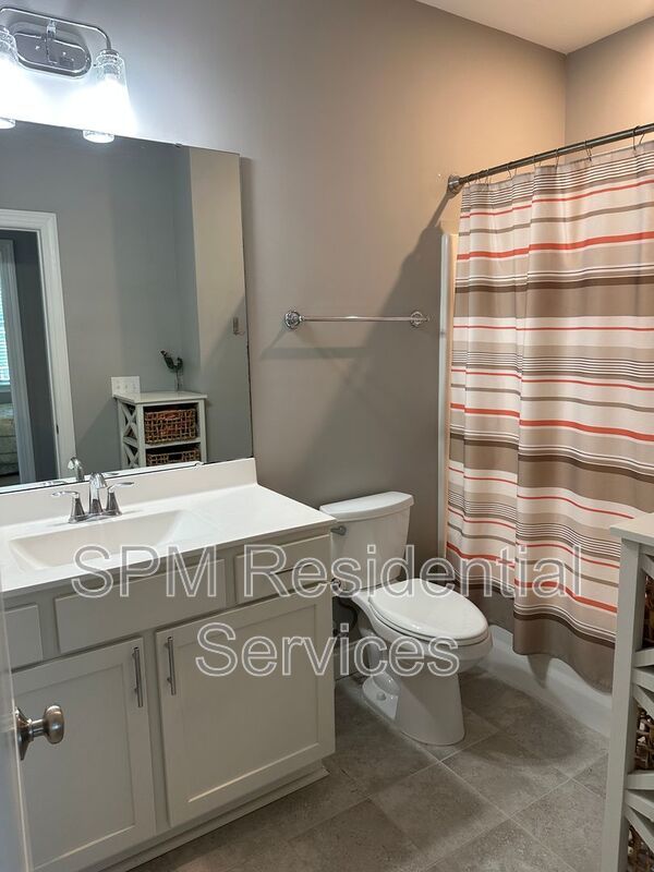 4 Bedroom 2 Story Beautiful Home with Community Pool property image