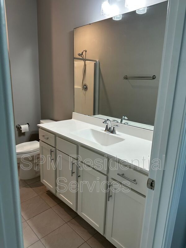 4 Bedroom 2 Story Beautiful Home with Community Pool property image