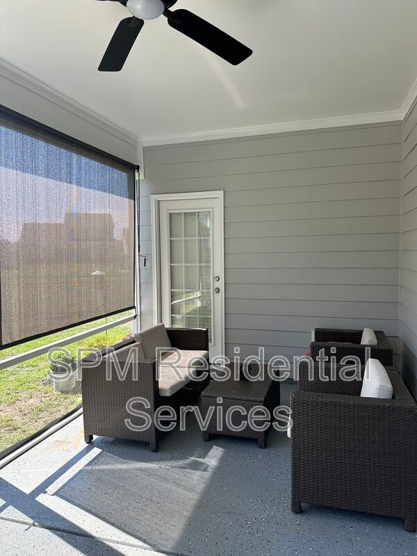 4 Bedroom 2 Story Beautiful Home with Community Pool property image