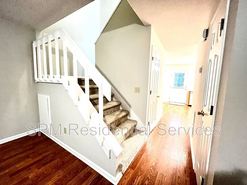 2 Bedroom Condo with Fenced in Back Patio & Community Pool property image
