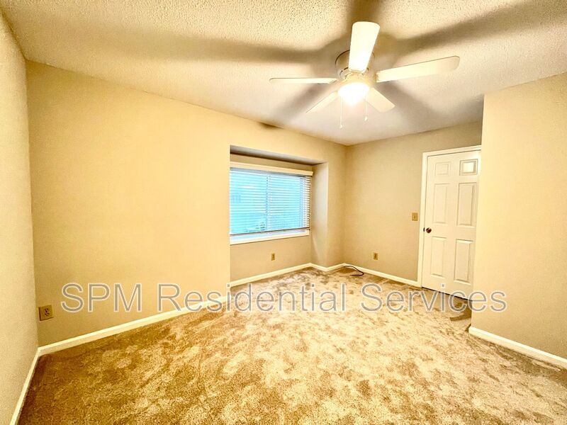2 Bedroom Condo with Fenced in Back Patio & Community Pool property image
