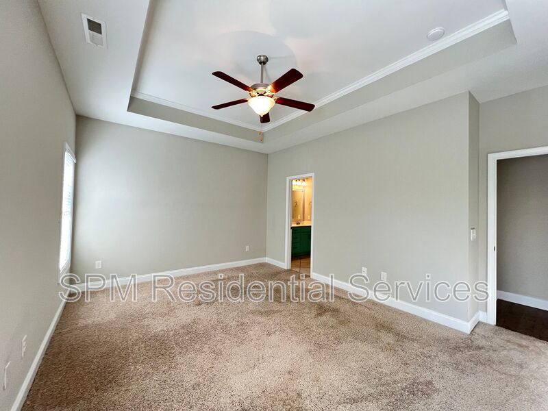 Fenced Yard, Community Pool, Clubhouse - Tylers Cove @ Mallory Creek property image