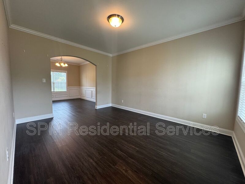 4 Bedroom, 2,400+ Sq Ft, Built 2019, 2-Car Garage, Pet Friendly - Oyster Landing property image