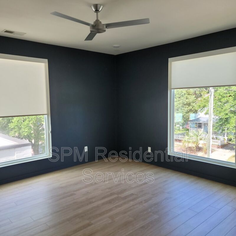 3rd Floor, Corner Unit, Close to CFCC property image