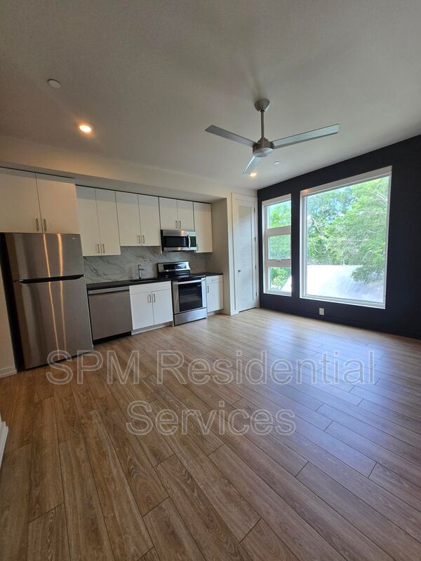 3rd Floor, Downtown, Close to Riverwalk, CFCC property image