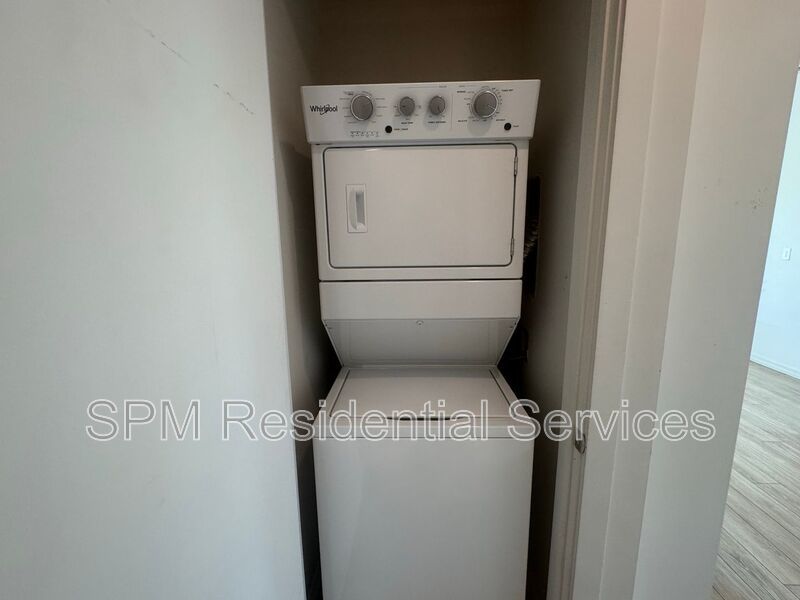 2nd Floor Castle Street, Close to CFCC property image