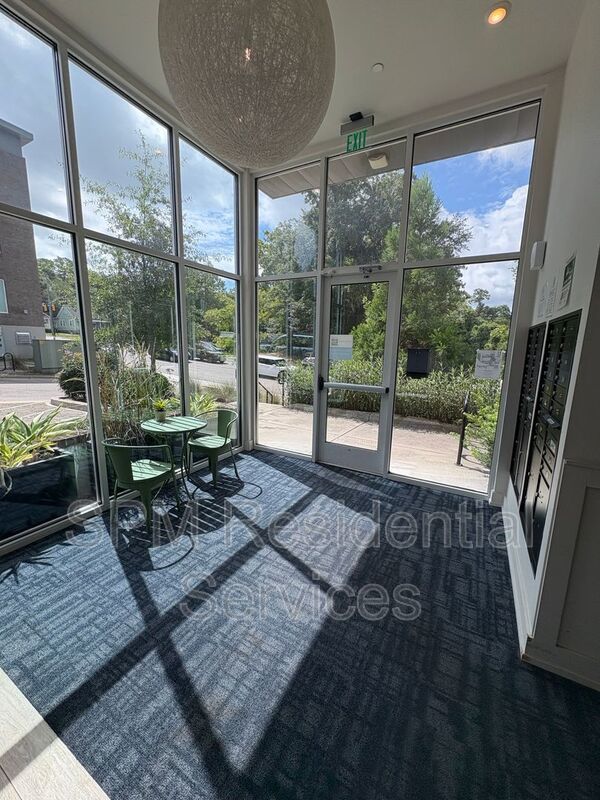 True Studio Downtown Wilmington, First Floor, Modern Design property image