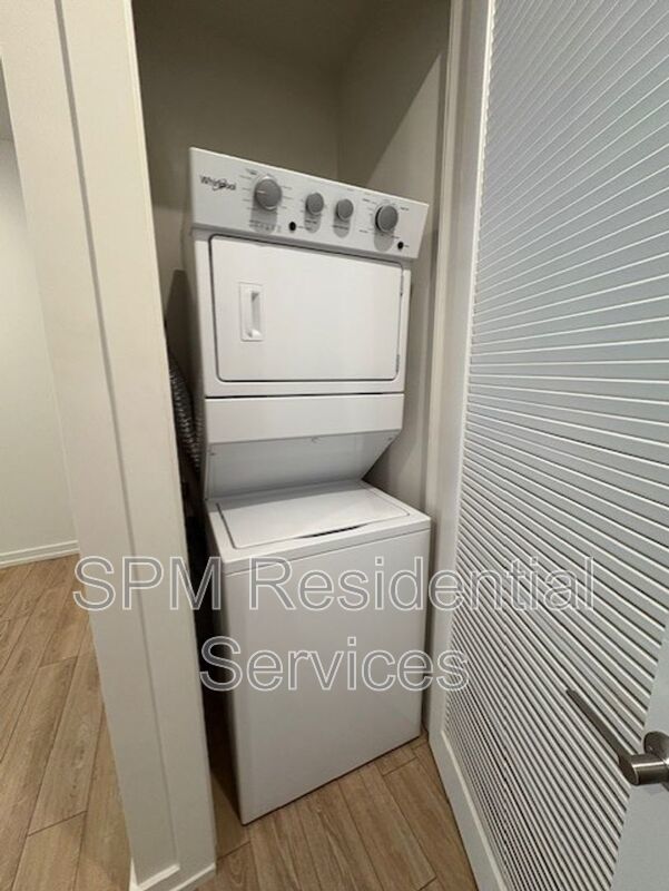 1st Floor Close to Brooklyn Arts District property image