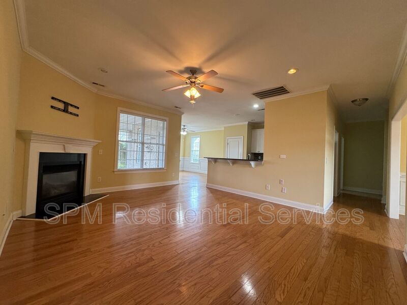 WATERFORD- LARGE FENCED IN BACKYARD, ACCESS TO ALL WATERFORD AMENITIES property image