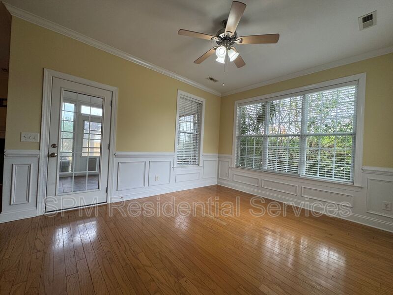 WATERFORD- LARGE FENCED IN BACKYARD, ACCESS TO ALL WATERFORD AMENITIES property image