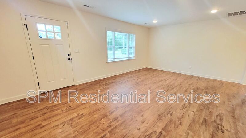 3 Bedroom Home Close To UNCW! property image