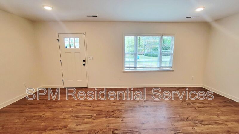 3 Bedroom Home Close To UNCW! property image
