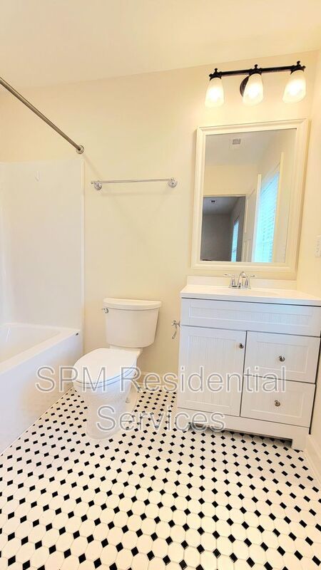 3 Bedroom Home Close To UNCW! property image