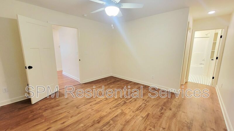 3 Bedroom Home Close To UNCW! property image