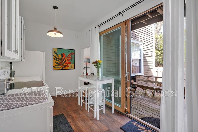 Historic Downtown Wilmington 1 Bed/1 Bath - 1 Mile from the Cape Fear Riverfront property image