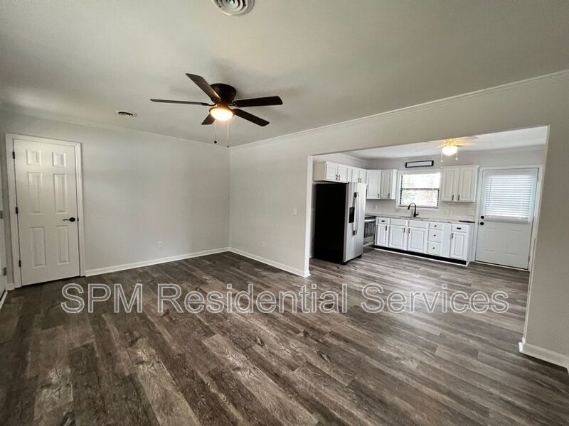 2 Bedroom Home on North End Downtown property image