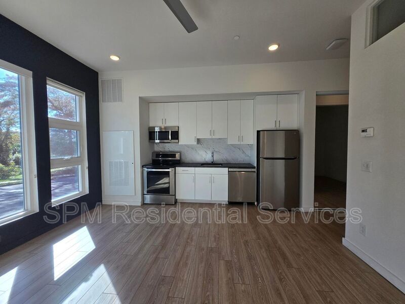 1st Floor, Brooklyn Arts District, Castle Street District property image