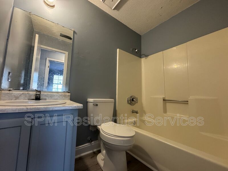 Castle Hayne - 3 Bed/1.5 Bath - Single Story Home, Large Fenced In Yard, Bonus Storage Shed property image