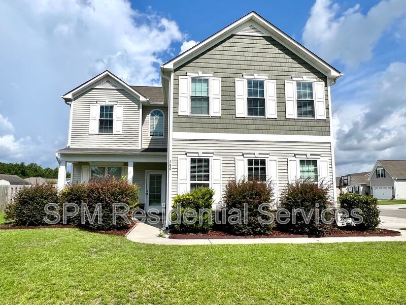 4 Bedroom/ 2.5 Bathrooms in Beautiful neighborhood in Rocky Point property image
