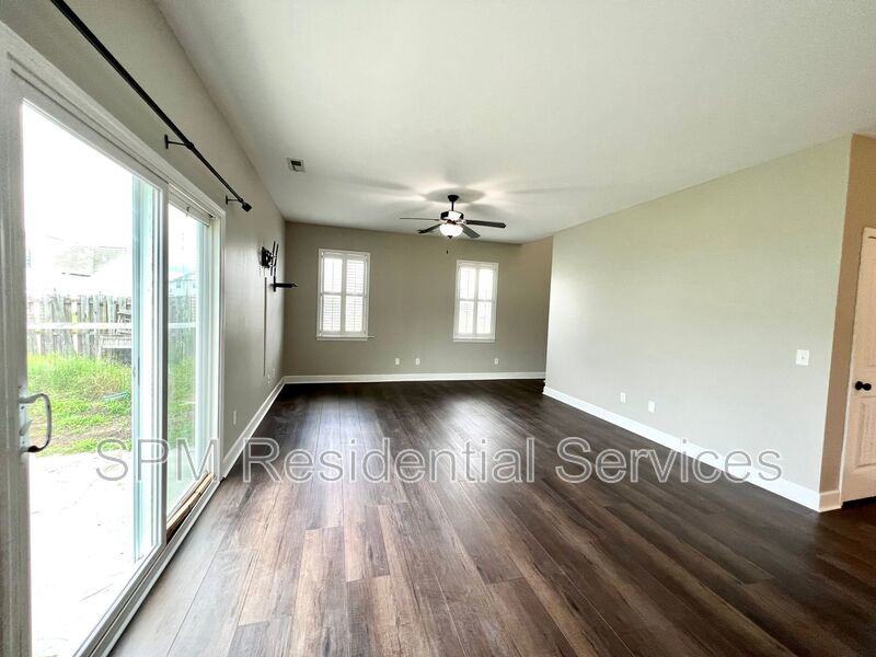 4 Bedroom/ 2.5 Bathrooms in Beautiful neighborhood in Rocky Point property image