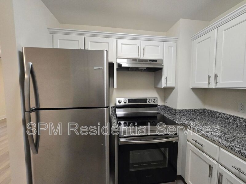 2 BR/1BA First Floor Unit With Water/Sewer/Pest Control/Lawncare Included. property image