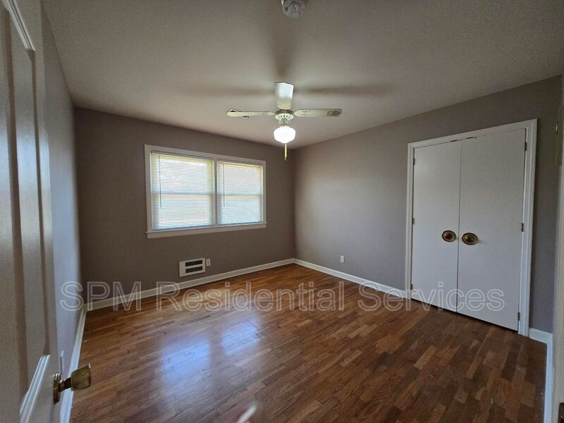 3 Bedroom Brick Home For Rent, Small dog permitted property image