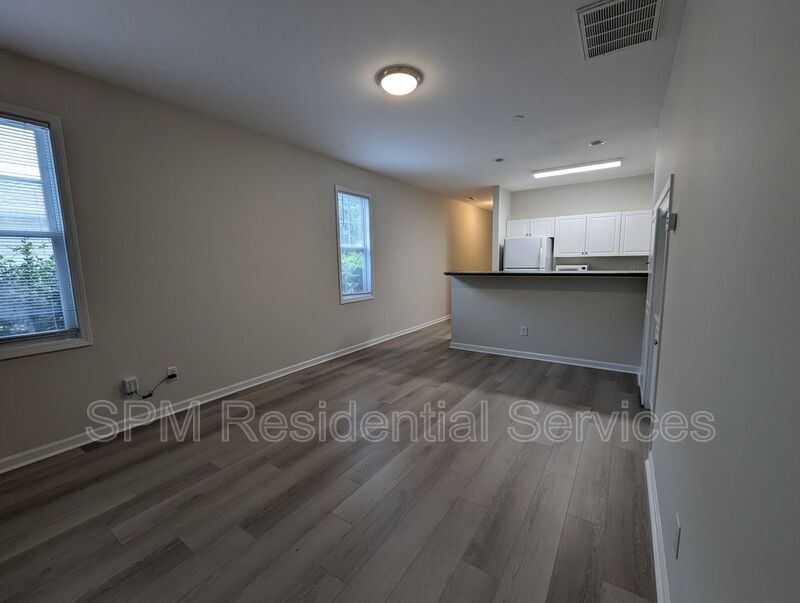 Amazing 3 bedroom, 3 bathroom end unit townhome with updated features.  Close to Wrightsville Beach! property image