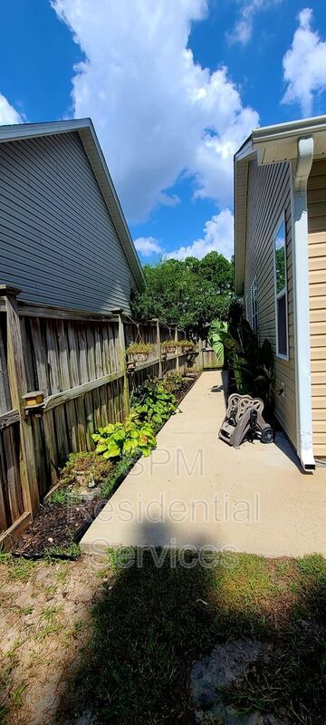Community Pool property image