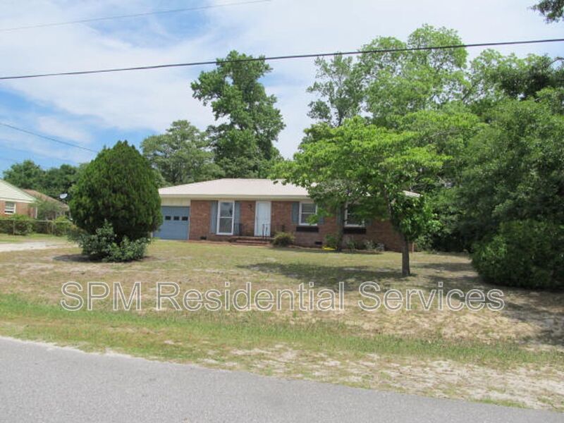 Fenced in yard, Minutes to shopping, restaurant, and I140 property image