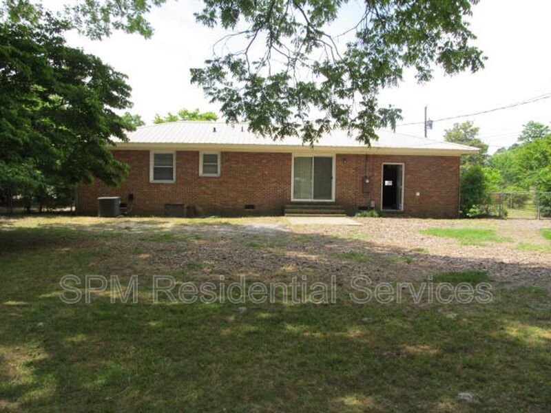 Fenced in yard, Minutes to shopping, restaurant, and I140 property image