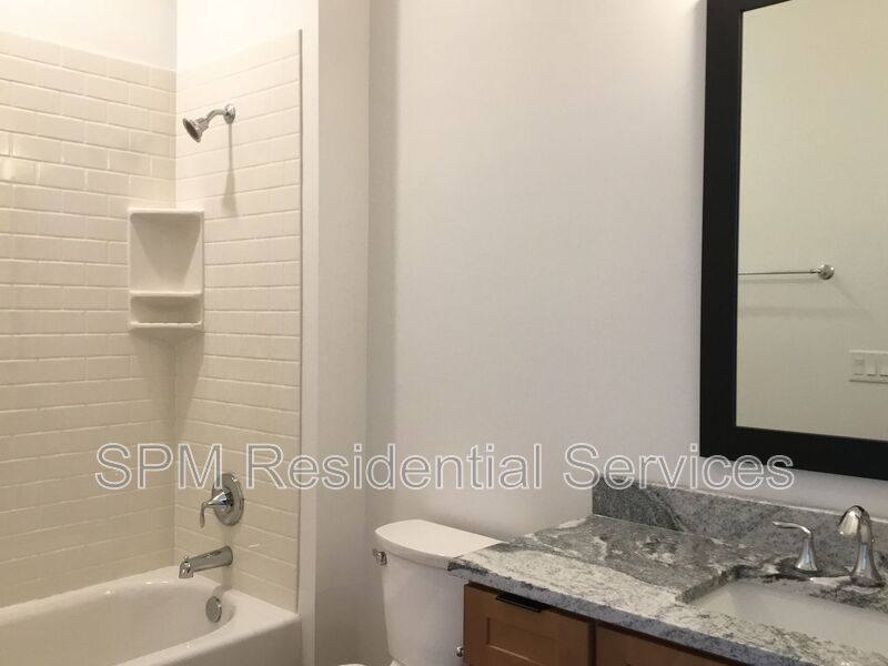 2nd Floor, Elevator, Riverlights property image